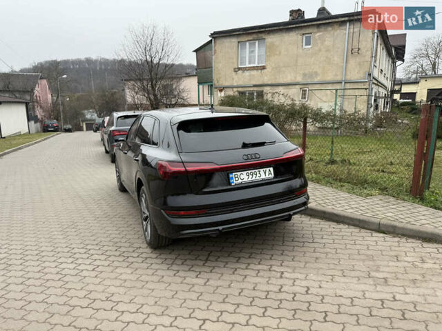 Чорний Ауді E-Tron, об'ємом двигуна 0 л та пробігом 87 тис. км за 39500 $, фото 1 на Automoto.ua
