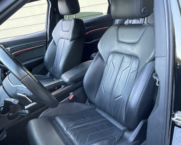 Чорний Ауді E-Tron, об'ємом двигуна 0 л та пробігом 35 тис. км за 40950 $, фото 26 на Automoto.ua