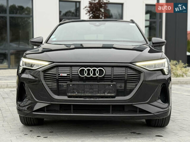 Черный Ауди E-Tron, объемом двигателя 0 л и пробегом 70 тыс. км за 38900 $, фото 5 на Automoto.ua