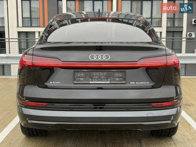 Чорний Ауді E-Tron, об'ємом двигуна 0 л та пробігом 99 тис. км за 29000 $, фото 7 на Automoto.ua