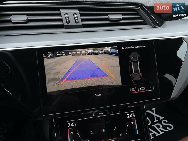 Черный Ауди E-Tron, объемом двигателя 0 л и пробегом 66 тыс. км за 41900 $, фото 64 на Automoto.ua