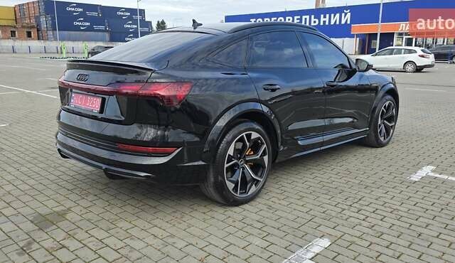 Черный Ауди E-Tron, объемом двигателя 0 л и пробегом 54 тыс. км за 43500 $, фото 24 на Automoto.ua