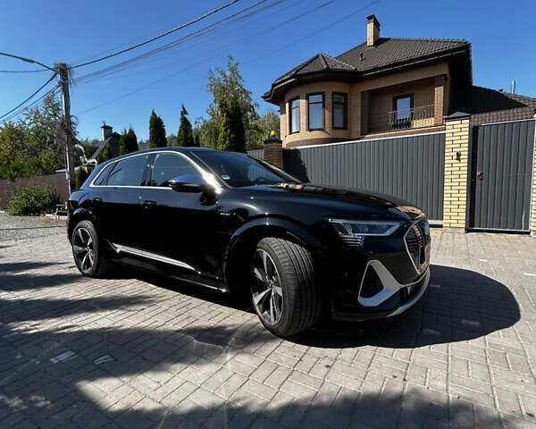 Черный Ауди E-Tron, объемом двигателя 0 л и пробегом 95 тыс. км за 39900 $, фото 4 на Automoto.ua