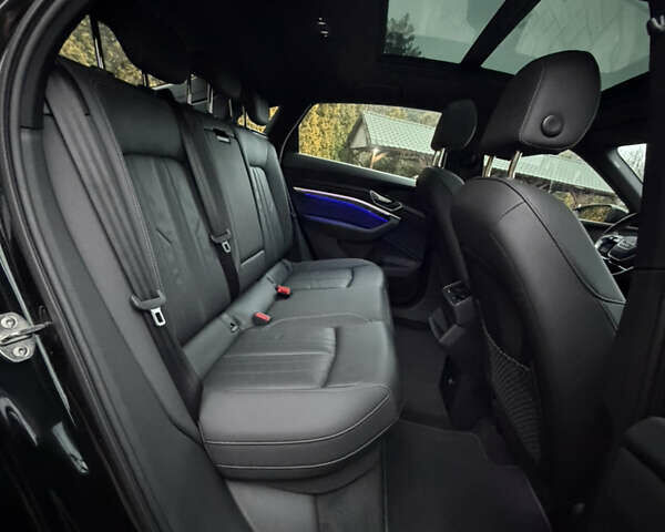 Чорний Ауді E-Tron, об'ємом двигуна 0 л та пробігом 54 тис. км за 37990 $, фото 38 на Automoto.ua