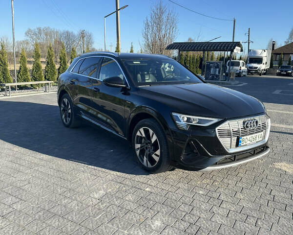 Черный Ауди E-Tron, объемом двигателя 0 л и пробегом 120 тыс. км за 32555 $, фото 40 на Automoto.ua