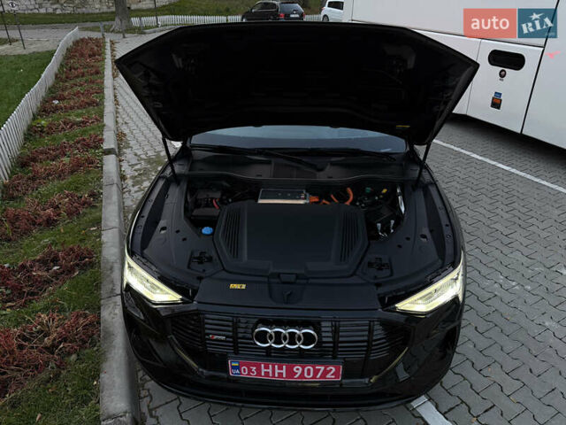 Чорний Ауді E-Tron, об'ємом двигуна 0 л та пробігом 58 тис. км за 41900 $, фото 34 на Automoto.ua