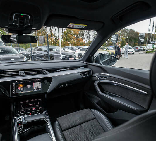 Ауди E-Tron 2021 в Львове на Automoto.ua Черный Ауди E-Tron, объемом двигателя 0 л и пробегом 75 тыс. км за 37900 $, фото 19 на Automoto.ua