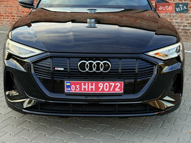 Чорний Ауді E-Tron, об'ємом двигуна 0 л та пробігом 58 тис. км за 41900 $, фото 4 на Automoto.ua