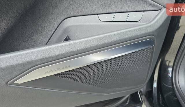 Черный Ауди E-Tron, объемом двигателя 0 л и пробегом 54 тыс. км за 43500 $, фото 63 на Automoto.ua