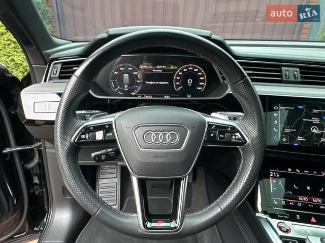 Чорний Ауді E-Tron, об'ємом двигуна 0 л та пробігом 58 тис. км за 42999 $, фото 44 на Automoto.ua