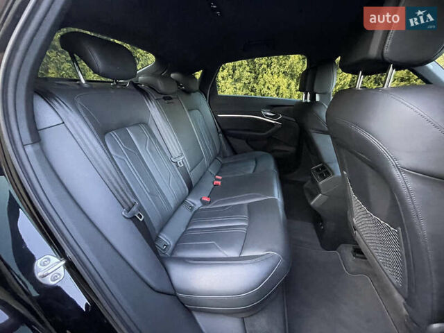 Чорний Ауді E-Tron, об'ємом двигуна 0 л та пробігом 35 тис. км за 40950 $, фото 50 на Automoto.ua