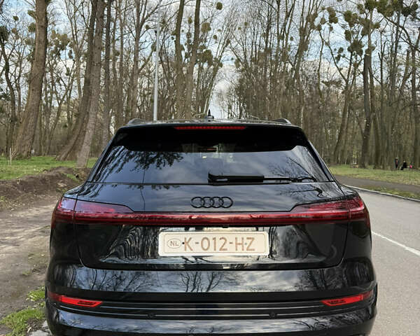 Чорний Ауді E-Tron, об'ємом двигуна 0 л та пробігом 178 тис. км за 31000 $, фото 13 на Automoto.ua