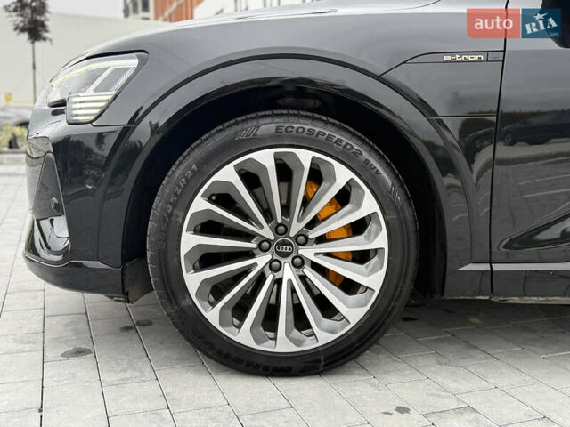 Черный Ауди E-Tron, объемом двигателя 0 л и пробегом 70 тыс. км за 38900 $, фото 7 на Automoto.ua