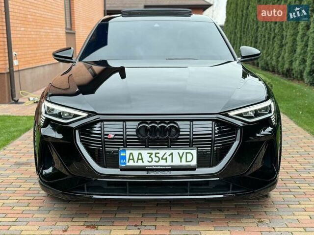 Чорний Ауді E-Tron, об'ємом двигуна 0 л та пробігом 58 тис. км за 42999 $, фото 6 на Automoto.ua