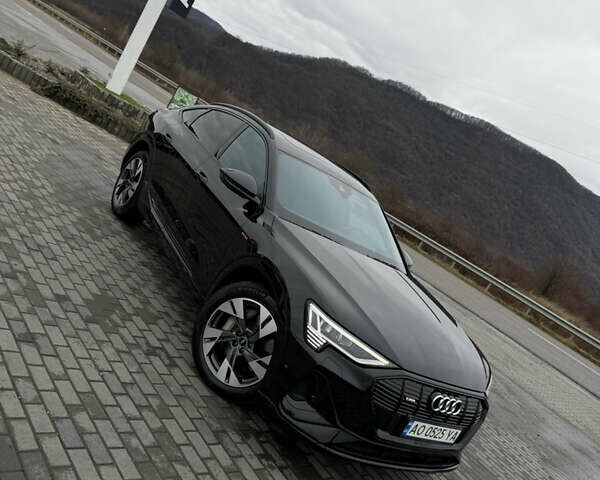 Чорний Ауді E-Tron, об'ємом двигуна 0 л та пробігом 65 тис. км за 41500 $, фото 8 на Automoto.ua