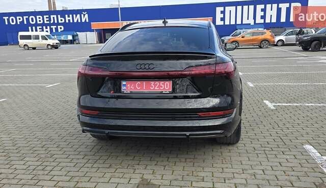 Черный Ауди E-Tron, объемом двигателя 0 л и пробегом 54 тыс. км за 43500 $, фото 28 на Automoto.ua