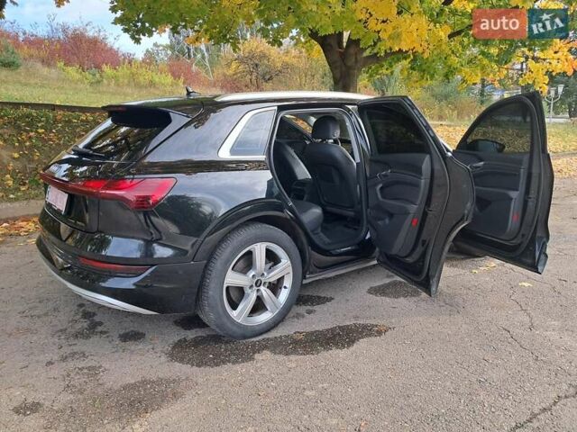 Черный Ауди E-Tron, объемом двигателя 0 л и пробегом 200 тыс. км за 27500 $, фото 18 на Automoto.ua