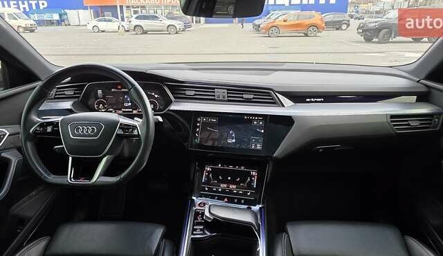 Черный Ауди E-Tron, объемом двигателя 0 л и пробегом 54 тыс. км за 43500 $, фото 85 на Automoto.ua