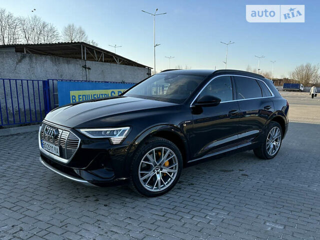 Чорний Ауді E-Tron, об'ємом двигуна 0 л та пробігом 49 тис. км за 48000 $, фото 10 на Automoto.ua