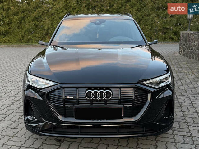 Черный Ауди E-Tron, объемом двигателя 0 л и пробегом 50 тыс. км за 44000 $, фото 77 на Automoto.ua
