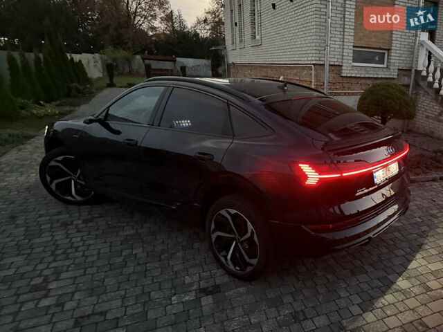 Черный Ауди E-Tron, объемом двигателя 0 л и пробегом 50 тыс. км за 44000 $, фото 51 на Automoto.ua