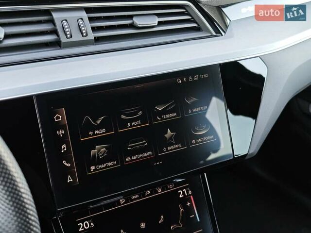 Чорний Ауді E-Tron, об'ємом двигуна 0 л та пробігом 34 тис. км за 49499 $, фото 62 на Automoto.ua