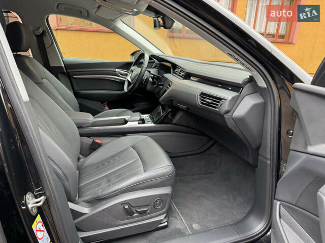 Чорний Ауді E-Tron, об'ємом двигуна 0 л та пробігом 190 тис. км за 24199 $, фото 39 на Automoto.ua