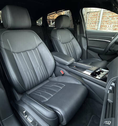 Черный Ауди E-Tron, объемом двигателя 0 л и пробегом 50 тыс. км за 44000 $, фото 15 на Automoto.ua