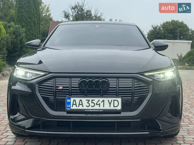 Черный Ауди E-Tron, объемом двигателя 0 л и пробегом 51 тыс. км за 47500 $, фото 4 на Automoto.ua