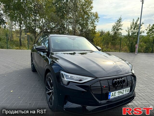 Черный Ауди E-Tron, объемом двигателя 0 л и пробегом 39 тыс. км за 31500 $, фото 9 на Automoto.ua