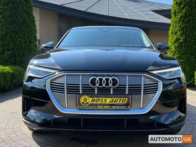 Черный Ауди E-Tron, объемом двигателя 71 л и пробегом 23 тыс. км за 30500 $, фото 1 на Automoto.ua