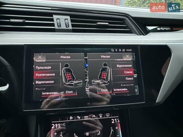Чорний Ауді E-Tron, об'ємом двигуна 0 л та пробігом 58 тис. км за 42999 $, фото 57 на Automoto.ua