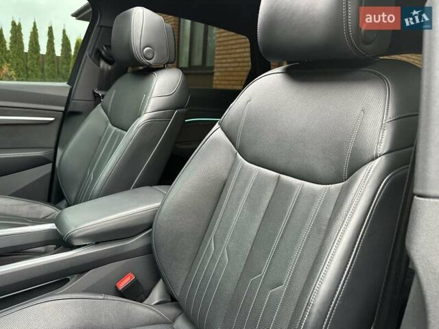 Чорний Ауді E-Tron, об'ємом двигуна 0 л та пробігом 58 тис. км за 42999 $, фото 41 на Automoto.ua