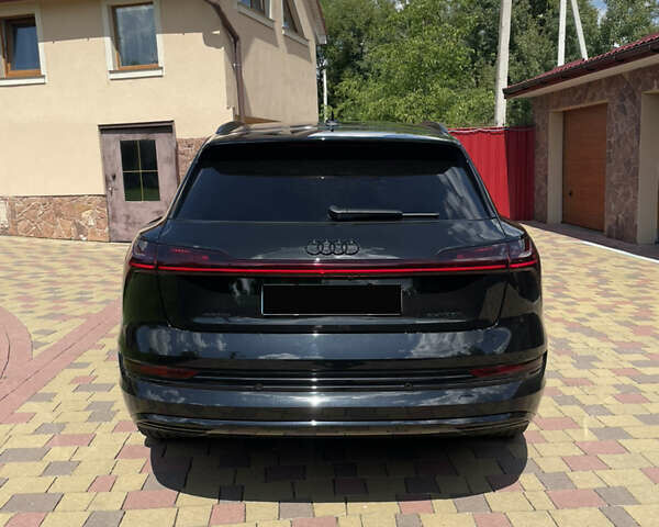 Черный Ауди E-Tron, объемом двигателя 0 л и пробегом 32 тыс. км за 36000 $, фото 6 на Automoto.ua