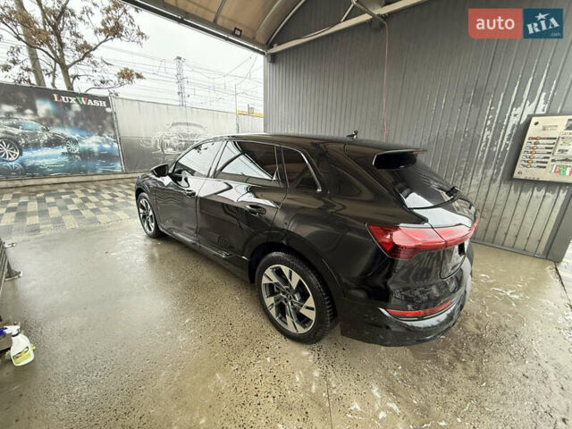 Черный Ауди E-Tron, объемом двигателя 0 л и пробегом 150 тыс. км за 27500 $, фото 5 на Automoto.ua