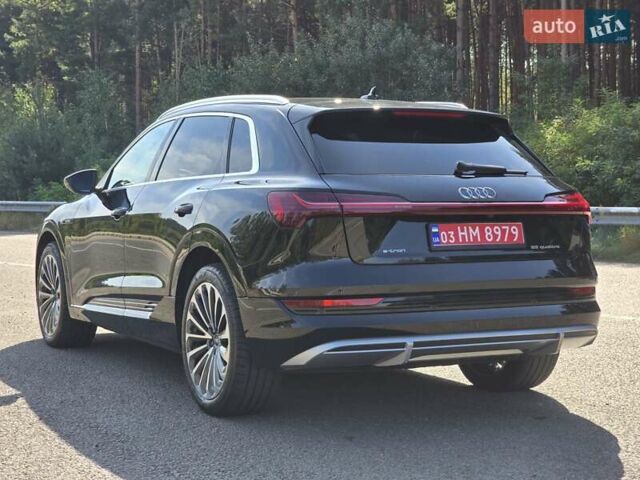 Чорний Ауді E-Tron, об'ємом двигуна 0 л та пробігом 73 тис. км за 37499 $, фото 5 на Automoto.ua