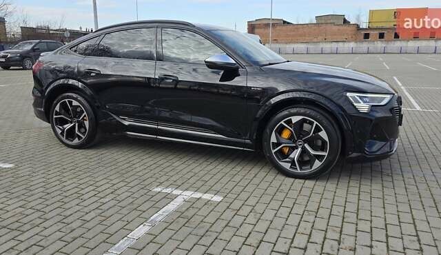 Черный Ауди E-Tron, объемом двигателя 0 л и пробегом 54 тыс. км за 43500 $, фото 15 на Automoto.ua