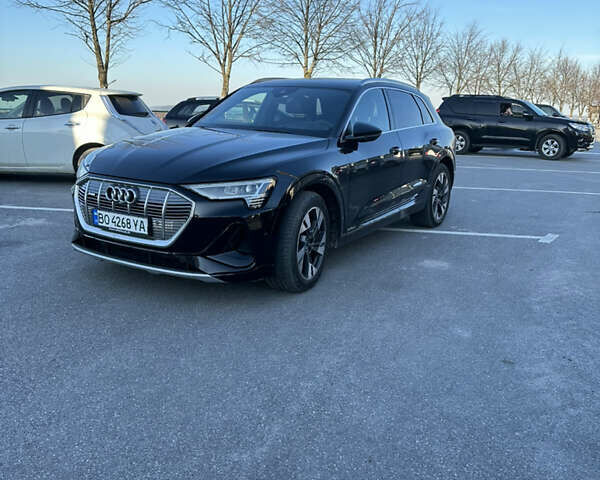 Черный Ауди E-Tron, объемом двигателя 0 л и пробегом 120 тыс. км за 32555 $, фото 15 на Automoto.ua