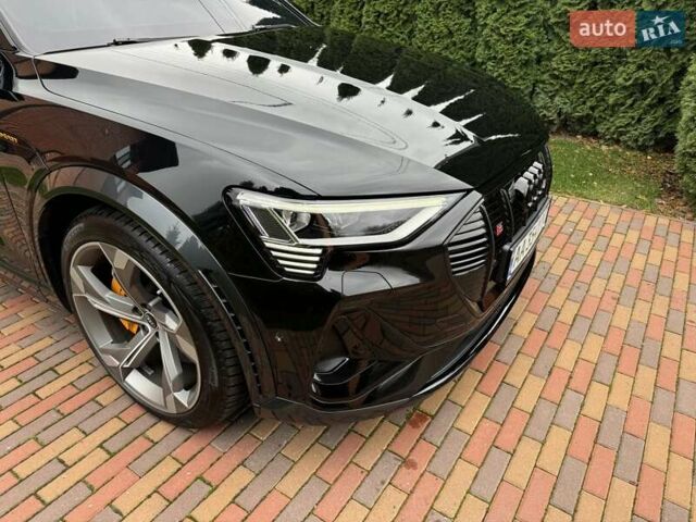 Чорний Ауді E-Tron, об'ємом двигуна 0 л та пробігом 58 тис. км за 42999 $, фото 9 на Automoto.ua