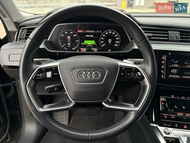 Чорний Ауді E-Tron, об'ємом двигуна 0 л та пробігом 99 тис. км за 29000 $, фото 20 на Automoto.ua
