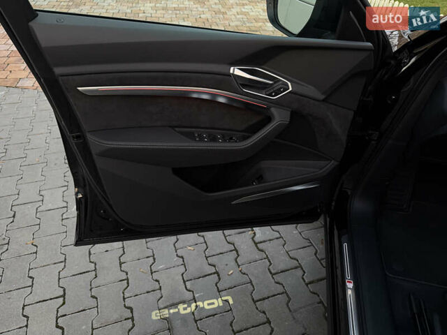 Чорний Ауді E-Tron, об'ємом двигуна 0 л та пробігом 58 тис. км за 41900 $, фото 36 на Automoto.ua