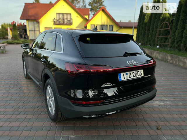 Чорний Ауді E-Tron, об'ємом двигуна 0 л та пробігом 14 тис. км за 35500 $, фото 7 на Automoto.ua