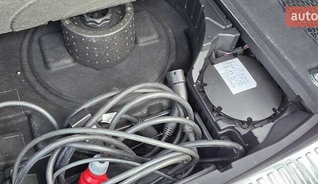 Черный Ауди E-Tron, объемом двигателя 0 л и пробегом 54 тыс. км за 43500 $, фото 79 на Automoto.ua