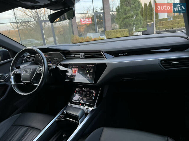 Чорний Ауді E-Tron, об'ємом двигуна 0 л та пробігом 187 тис. км за 23300 $, фото 61 на Automoto.ua
