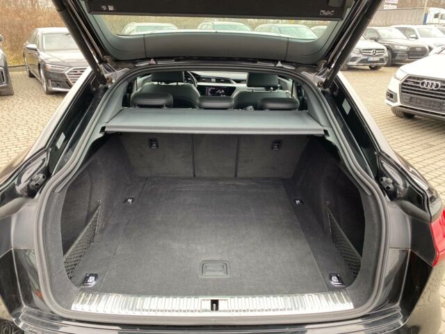 Чорний Ауді E-Tron, об'ємом двигуна 0 л та пробігом 81 тис. км за 36500 $, фото 29 на Automoto.ua