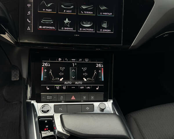 Черный Ауди E-Tron, объемом двигателя 0 л и пробегом 79 тыс. км за 26000 $, фото 25 на Automoto.ua