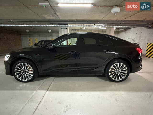 Черный Ауди E-Tron, объемом двигателя 0 л и пробегом 71 тыс. км за 38470 $, фото 55 на Automoto.ua