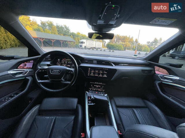 Чорний Ауді E-Tron, об'ємом двигуна 0 л та пробігом 35 тис. км за 40950 $, фото 40 на Automoto.ua