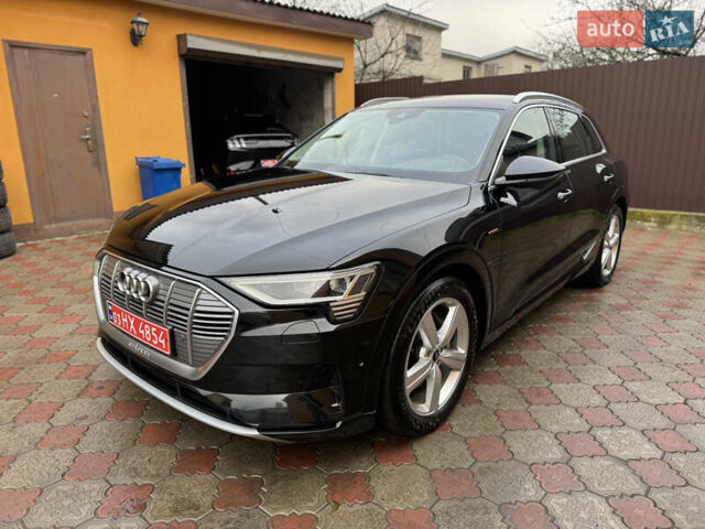 Чорний Ауді E-Tron, об'ємом двигуна 0 л та пробігом 190 тис. км за 24199 $, фото 9 на Automoto.ua