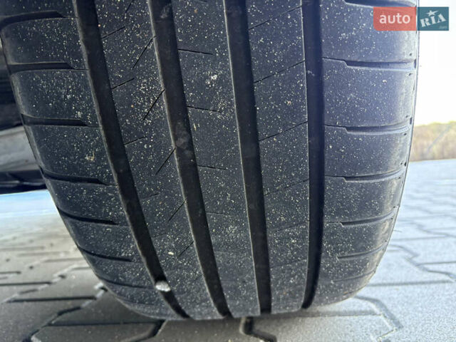 Чорний Ауді E-Tron, об'ємом двигуна 0 л та пробігом 95 тис. км за 36599 $, фото 112 на Automoto.ua